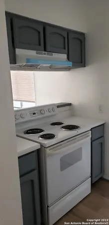 $825 | 5113 Sierra, Unit 2, San Antonio, TX 78214