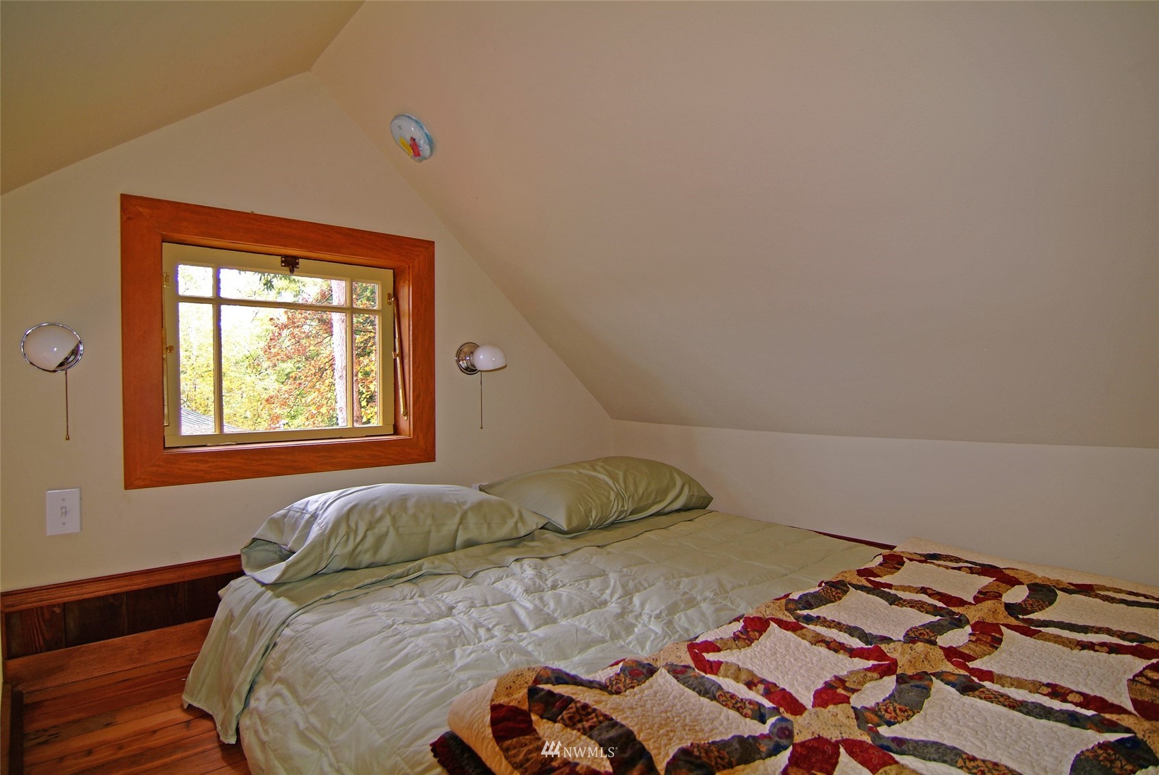 19807 Robinwood Road Southwest Vashon, WA 98070 - Photo 27 of 39 Gallery Image 27