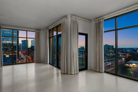 $799,900 | 1510 Demonbreun Street, Unit 1201, Nashville, TN 37203