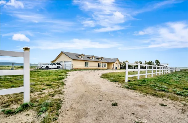 $625,000 | 7306 West Ave A 8, Lancaster, CA 93536