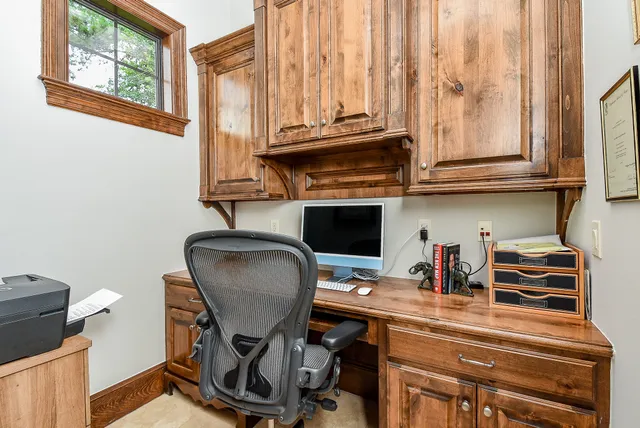 $3,200,000 | 10 Player Pond Place, The Woodlands, TX 77382