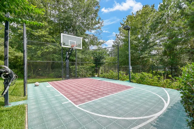 $3,200,000 | 10 Player Pond Place, The Woodlands, TX 77382