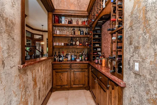 $2,950,000 | 10 Player Pond Place, The Woodlands, TX 77382