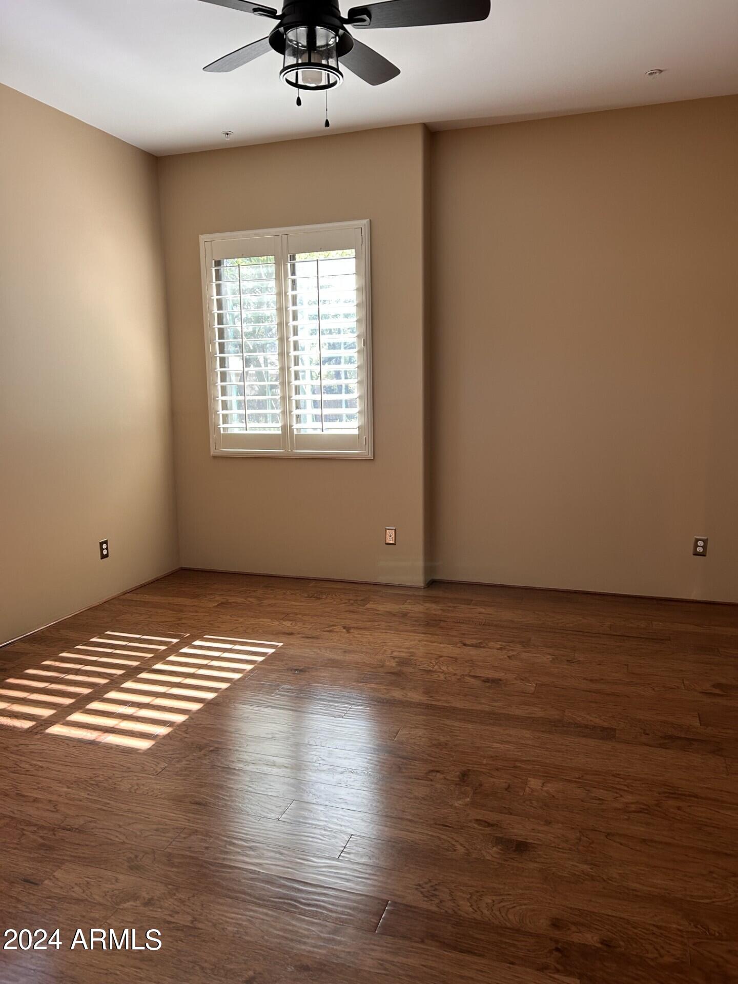 36600 North Cave Creek Road, Unit C20 Cave Creek, AZ 85331 - Photo 18 of 32 a view of an empty room with a window