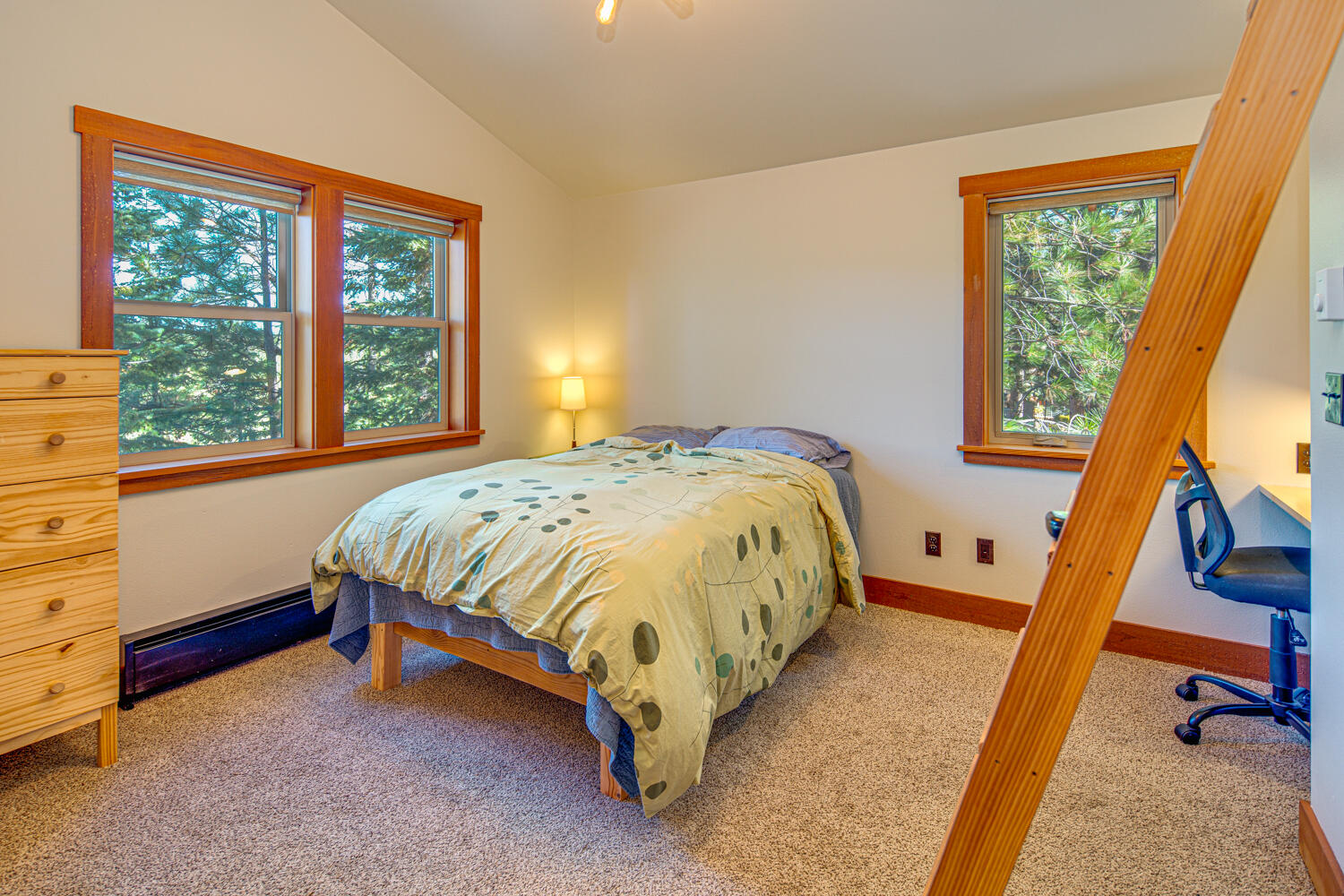 18776 Choctaw Road Bend, OR 97702 - Photo 18 of 52 Bedroom 2