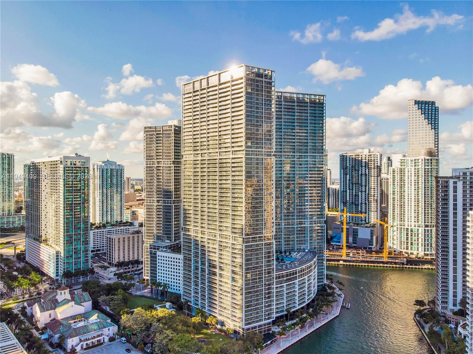 465 Brickell Avenue, Unit 4006 Miami, FL 33131 - Photo 21 of 25 a view of city with balcony