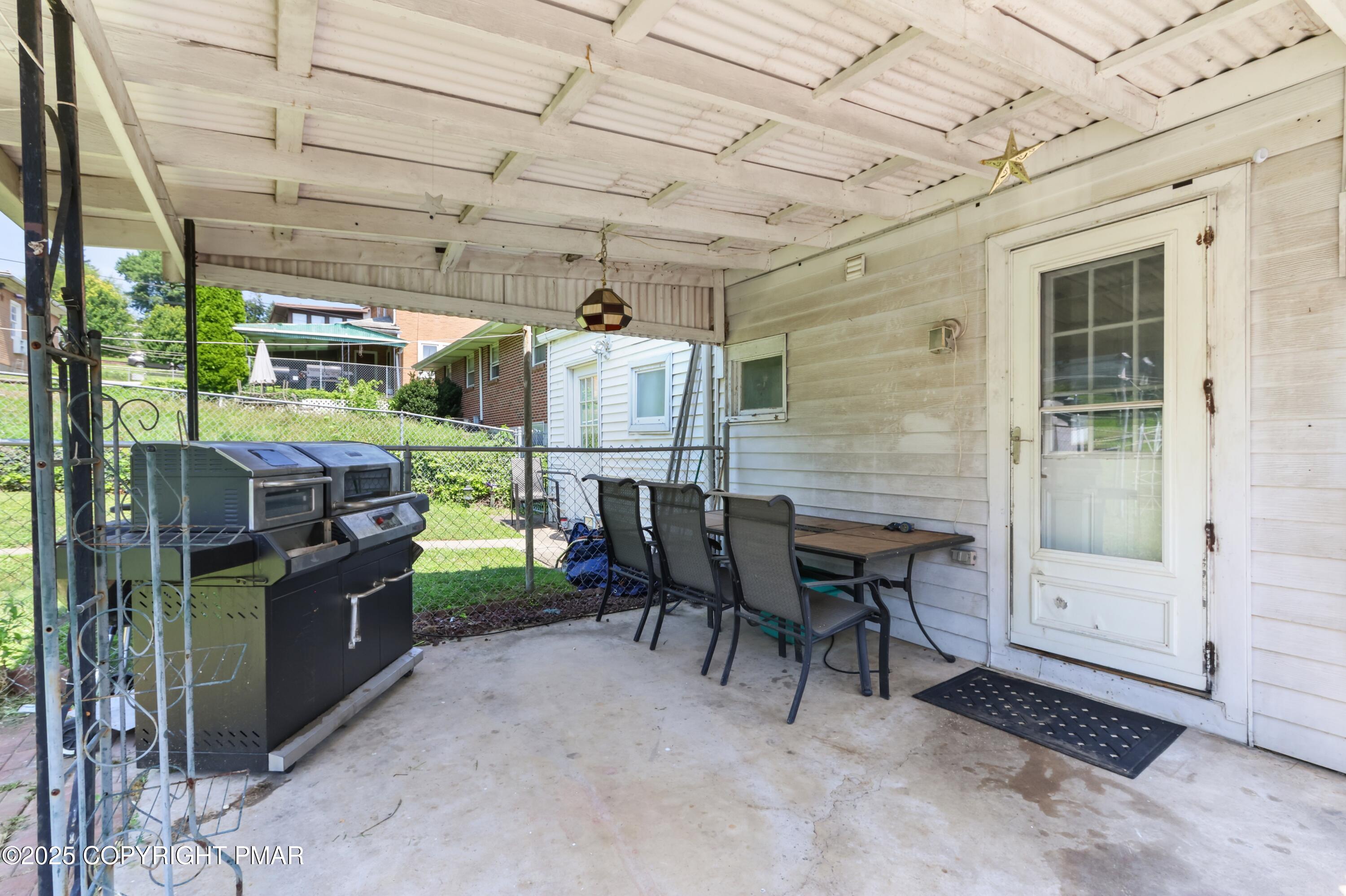 900 Ridge Street Easton, PA 18042 - Photo 31 of 38 095A7629