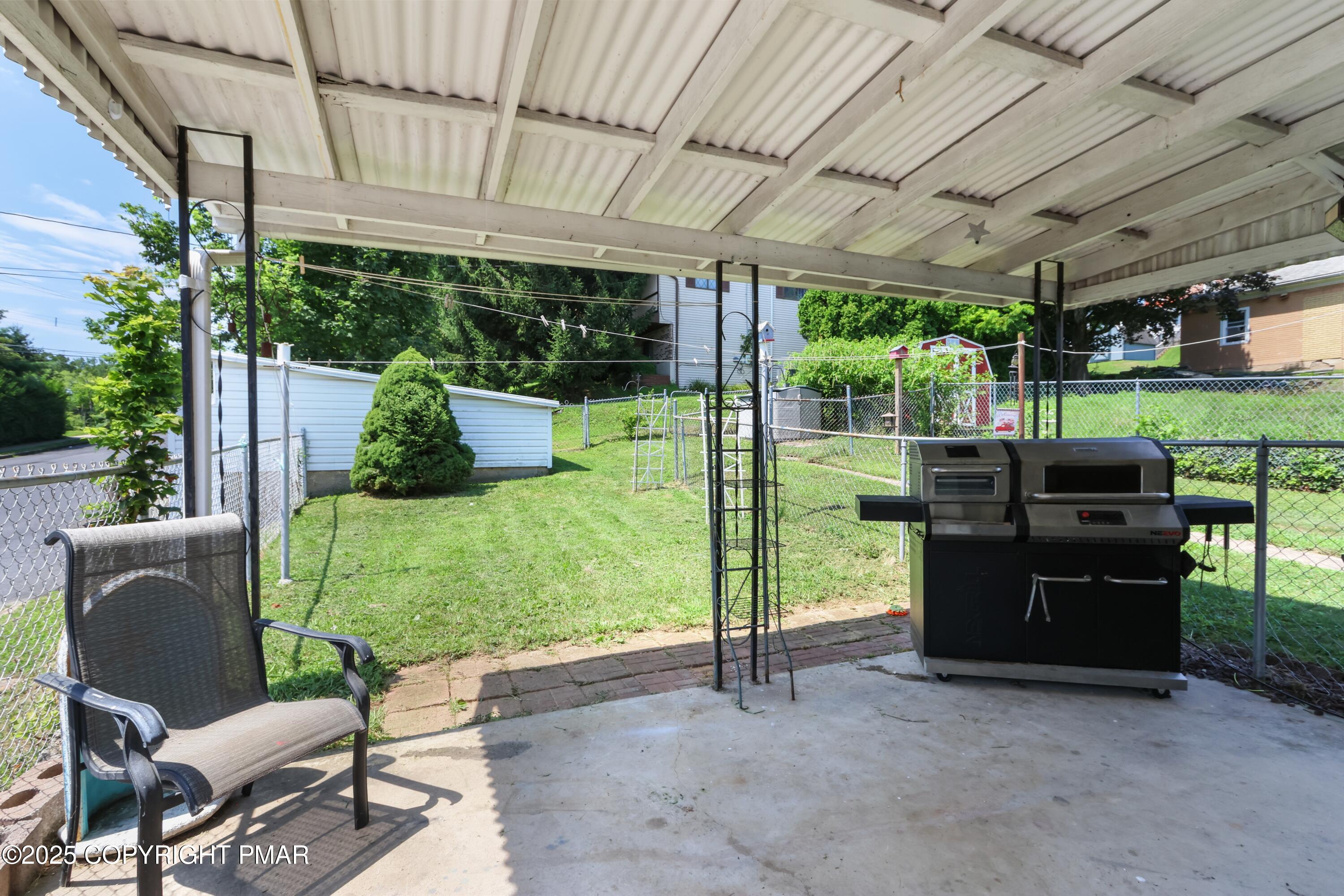 900 Ridge Street Easton, PA 18042 - Photo 32 of 38 095A7599
