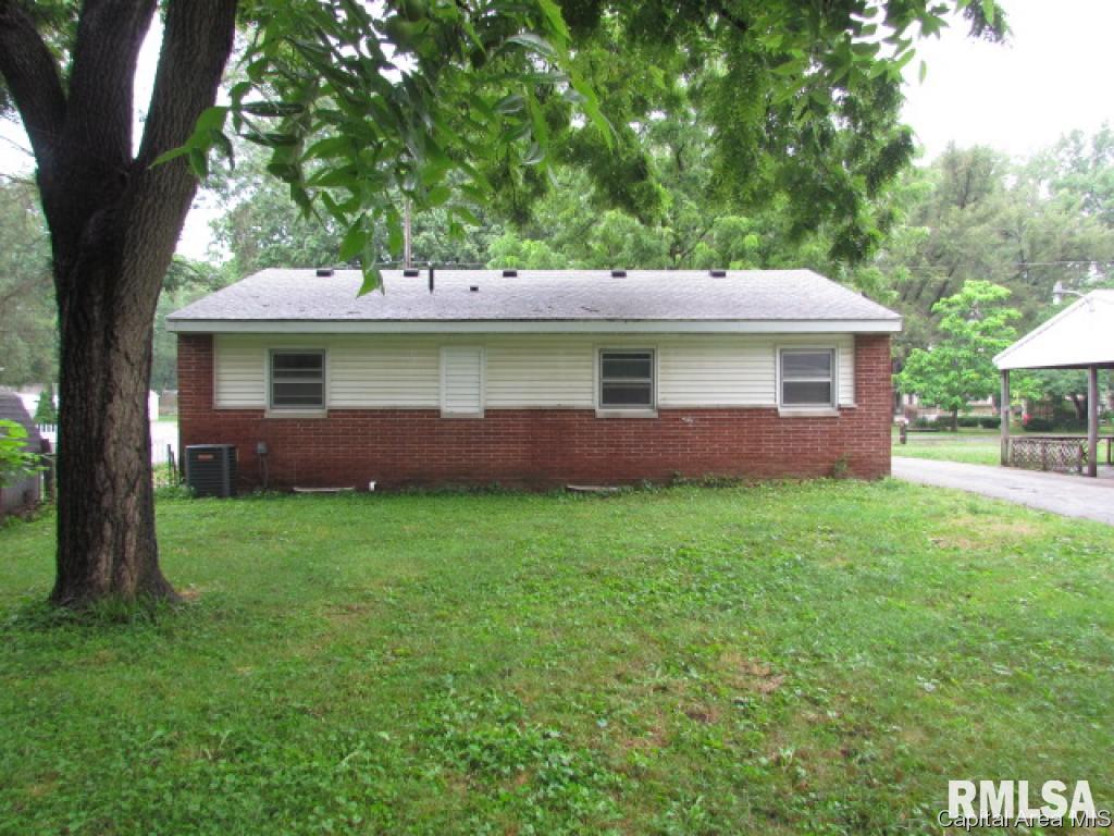1026 North Edmond Street Springfield, IL 62702 - Photo 3 of 14