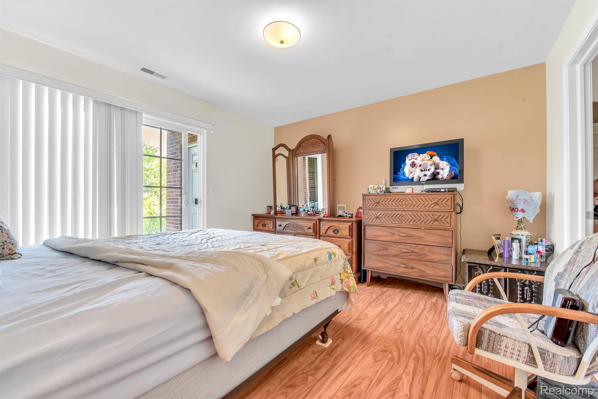 33558 Utica Road Fraser, MI 48026 - Photo 11 of 21 Gallery Image 11