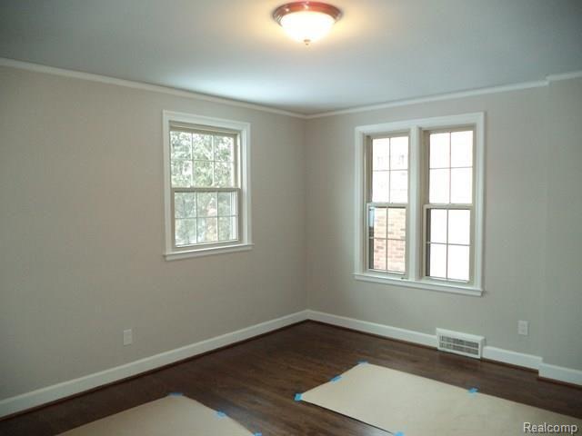 46 Edgemere Road Grosse Pointe Farms, MI 48236 - Photo 18 of 27
