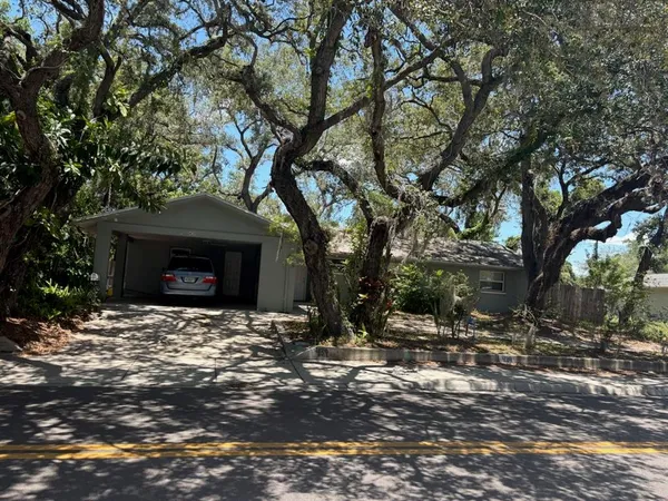 $805,000 | 439 East Martin Luther King Jr Drive, Tarpon Springs, FL 34689