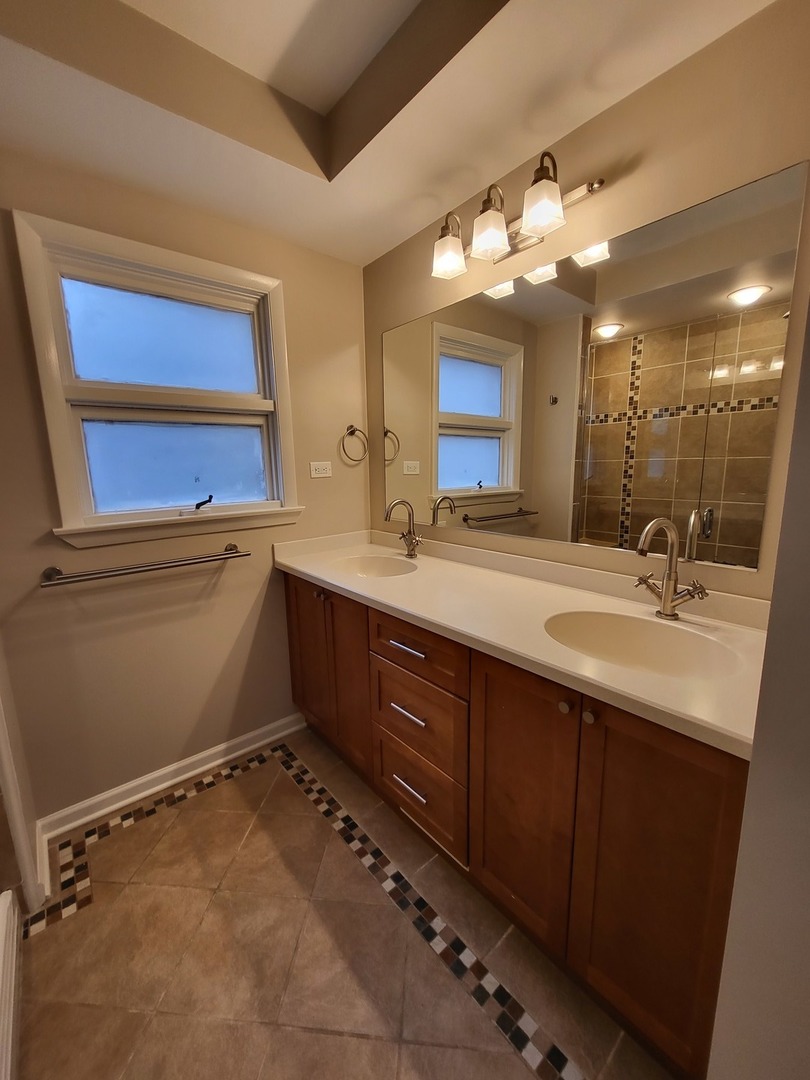 263 Banbury Road Mundelein, IL 60060 - Photo 12 of 31