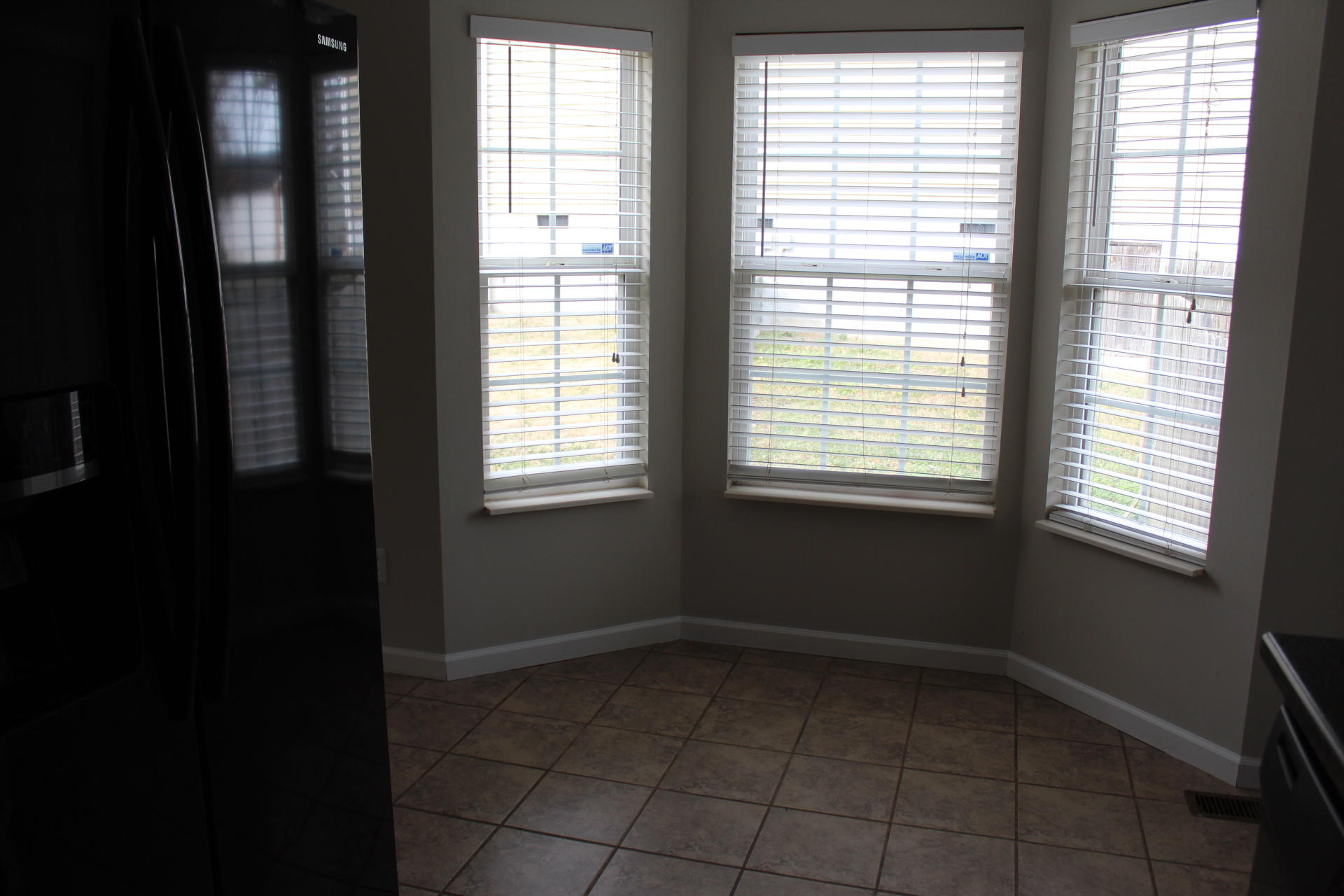5700 Collette Road Northeast Knoxville, TN 37918 - Photo 3 of 12 7531153792-IMG-1045