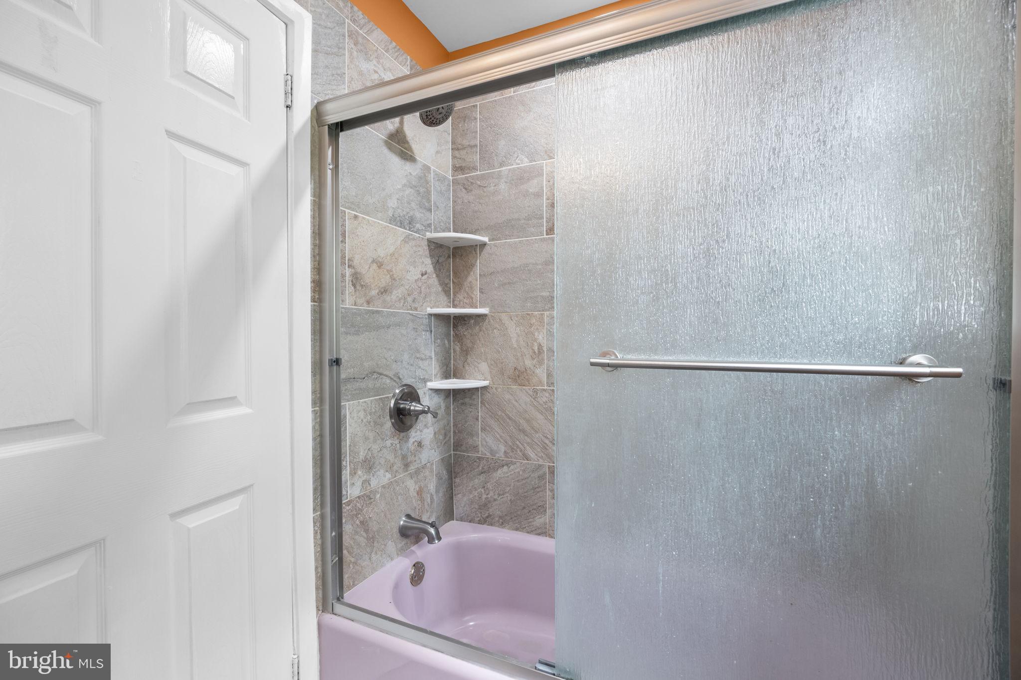 438 Chestnut Road Warminster, PA 18974 - Photo 27 of 35 Gallery Image 27