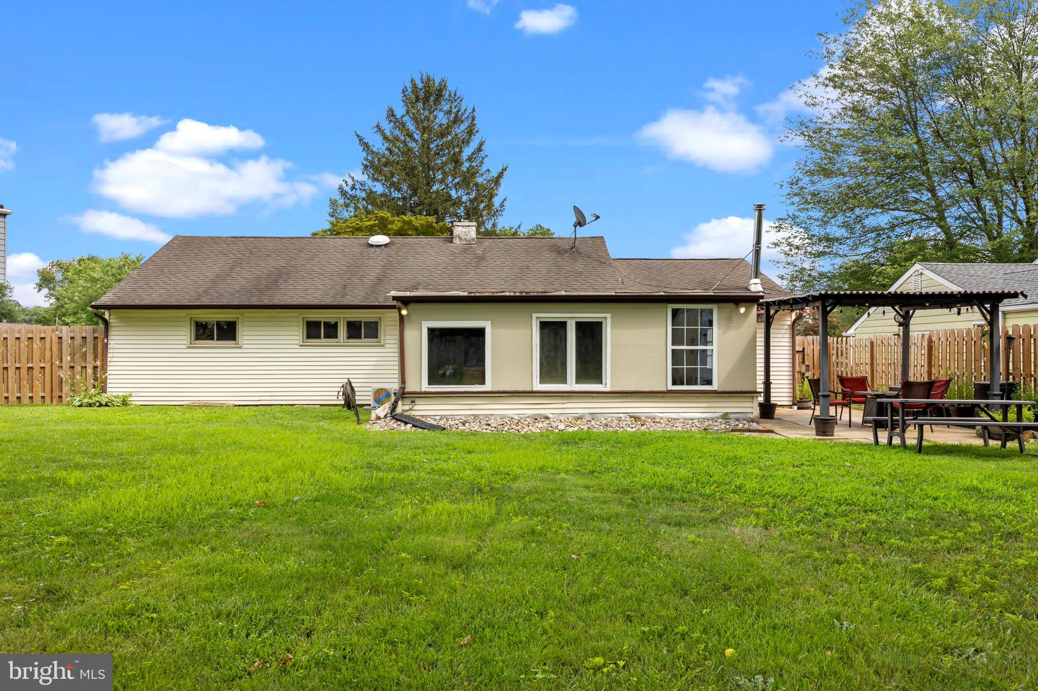 438 Chestnut Road Warminster, PA 18974 - Photo 32 of 35 Gallery Image 32