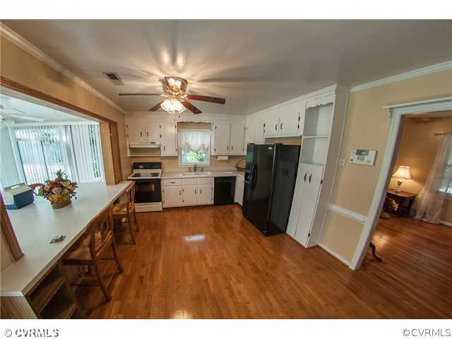 9549 Alfaree Road Richmond, VA 23237 - Photo 5 of 15 Kitchen