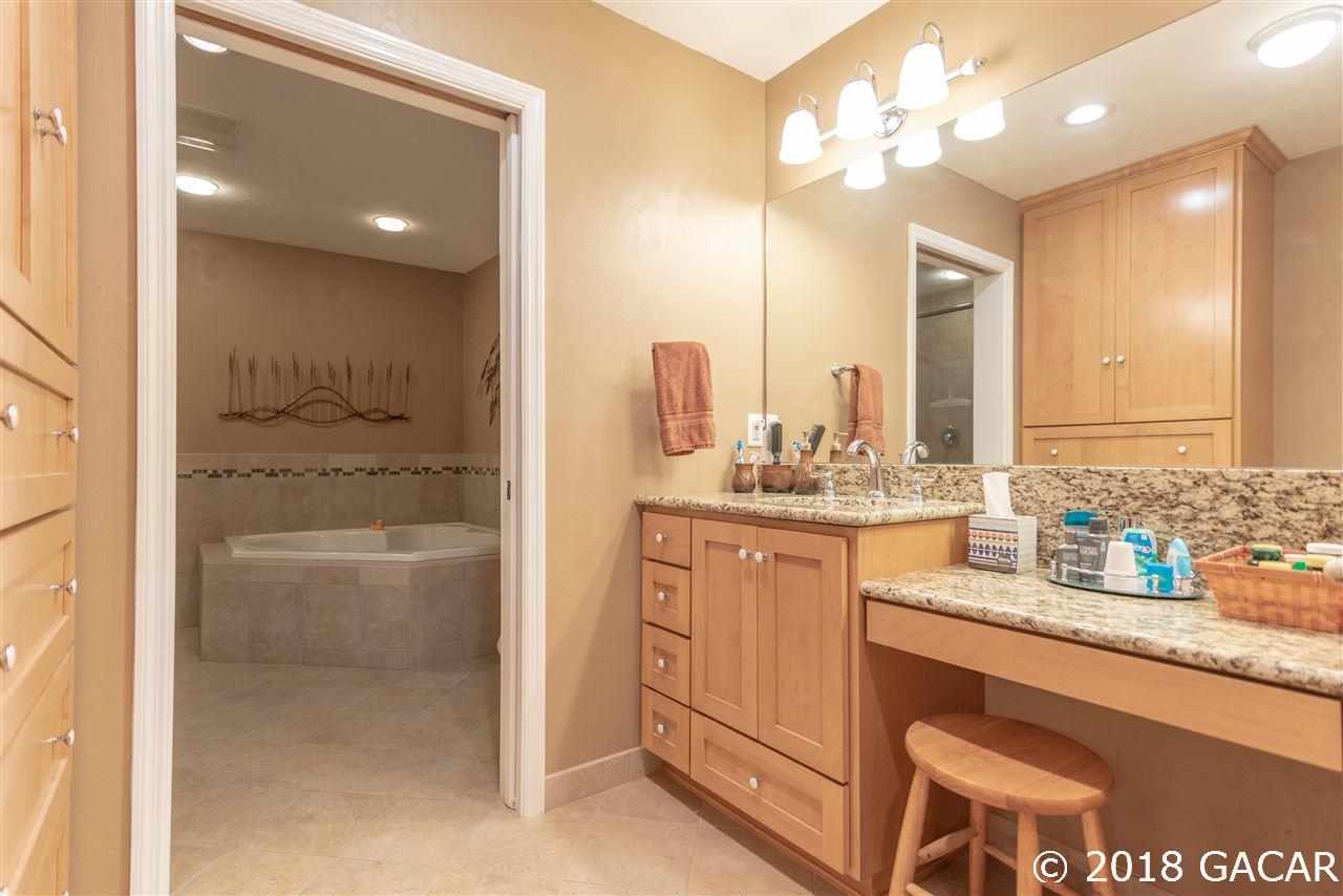 2018 Southwest 88 Street Gainesville, FL 32607 - Photo 13 of 20 Gallery Image 13