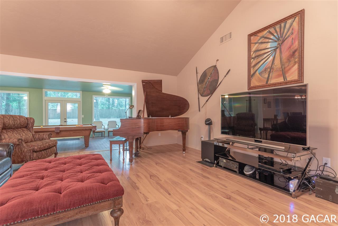2018 Southwest 88 Street Gainesville, FL 32607 - Photo 7 of 20 Gallery Image 7