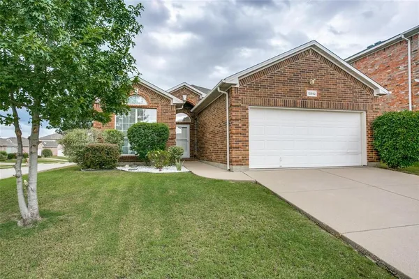 $2,100 | 12852 Old MacGregor Lane, Fort Worth, TX 76244