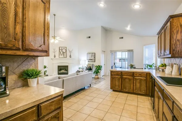 $2,100 | 12852 Old MacGregor Lane, Fort Worth, TX 76244