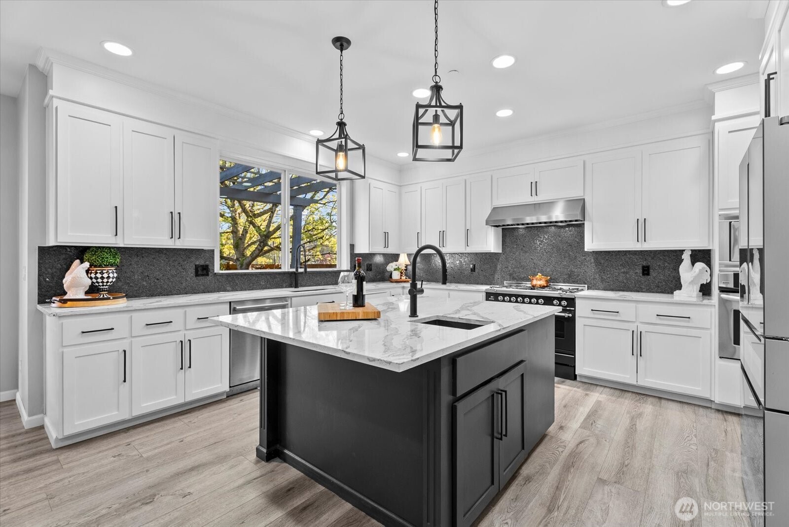 8907 Northeast 152nd Place Bothell, WA 98011 - Photo 30 of 40