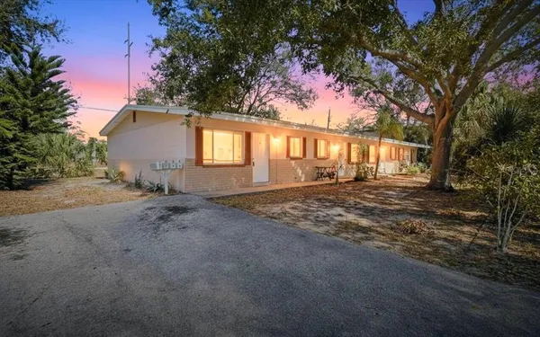 $1,450 | 5991 Fairfield Avenue South, Unit 1, Gulfport, FL 33707