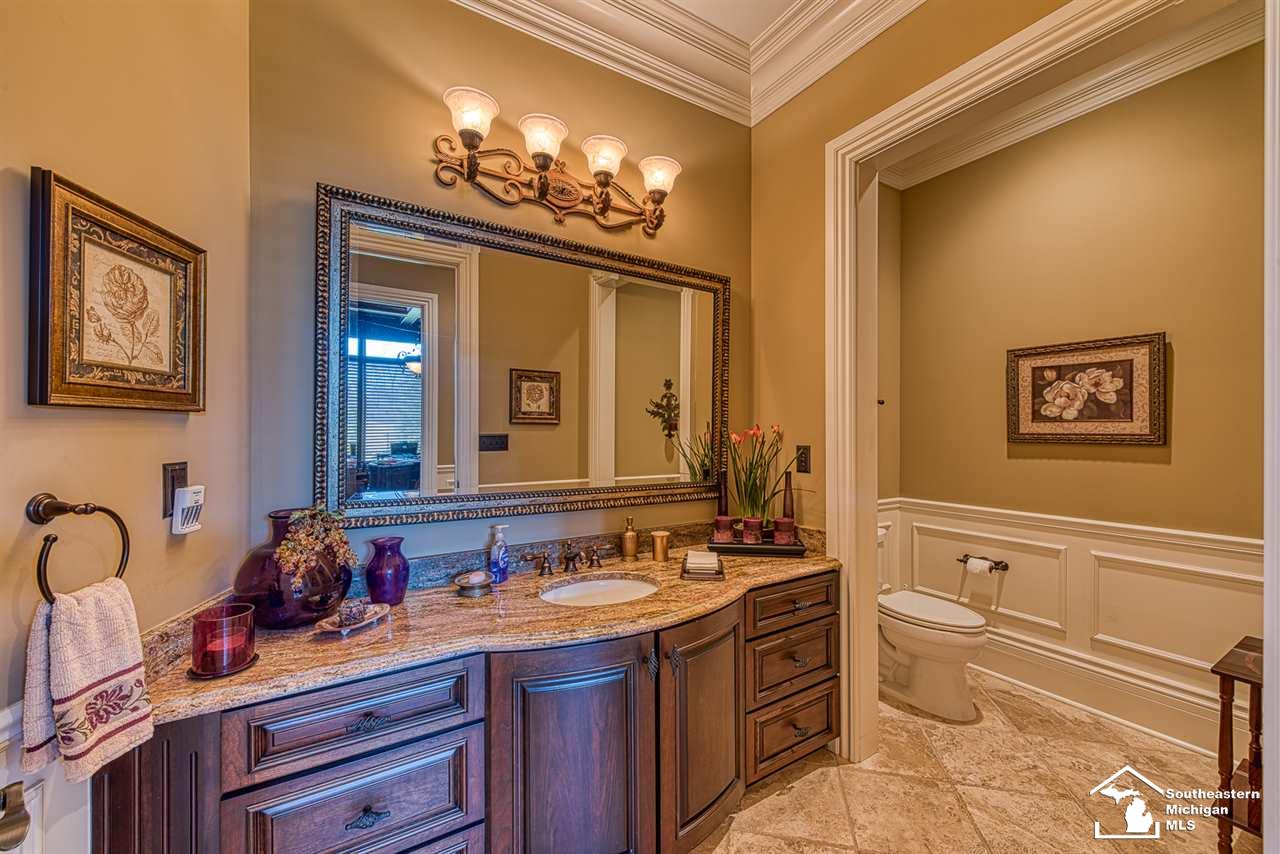 1049 Abbey Road Monroe, MI 48161 - Photo 28 of 65 50036648-27.JPG