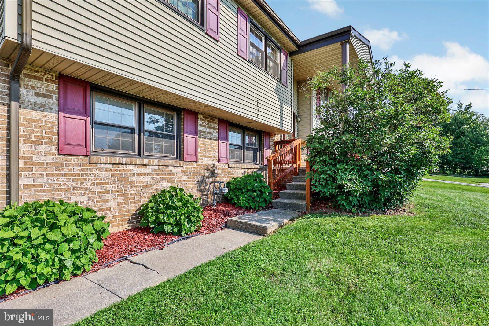 3476 Messersmith Road York, PA 17408 - Photo 4 of 46 Gallery Image 4