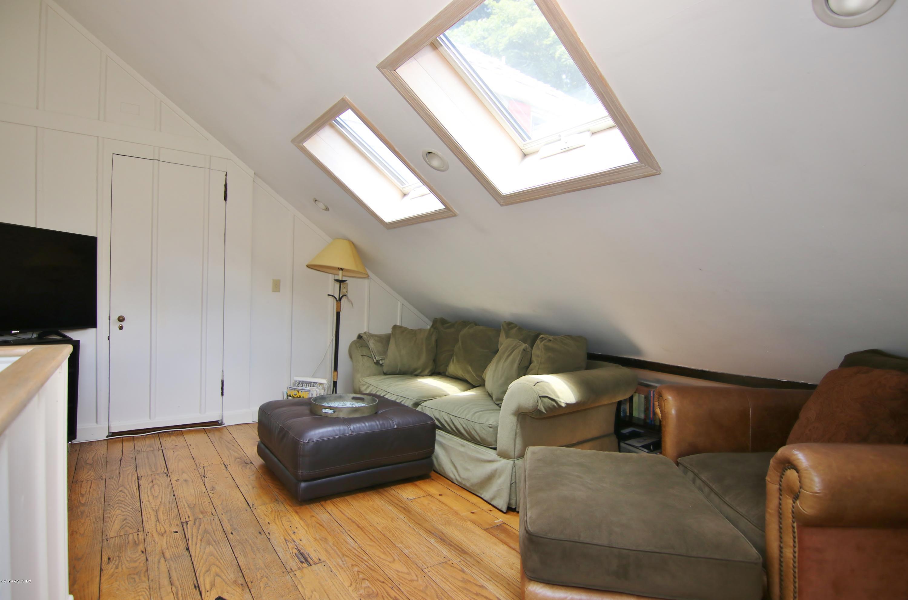 349 Haviland Road Stamford, CT 06903 - Photo 11 of 40 Cozy den with skylights