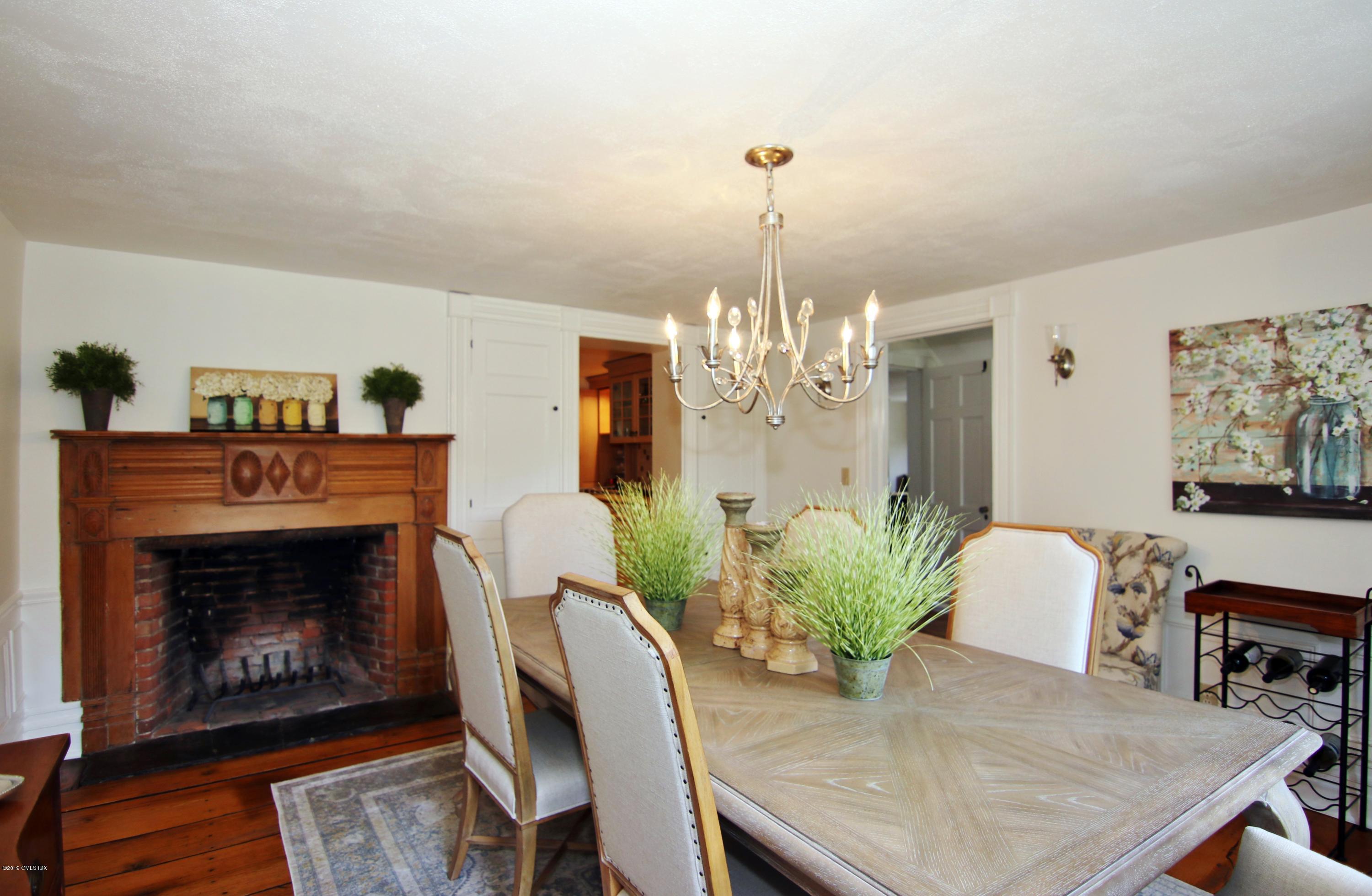 349 Haviland Road Stamford, CT 06903 - Photo 9 of 40 Lovely faux fireplace