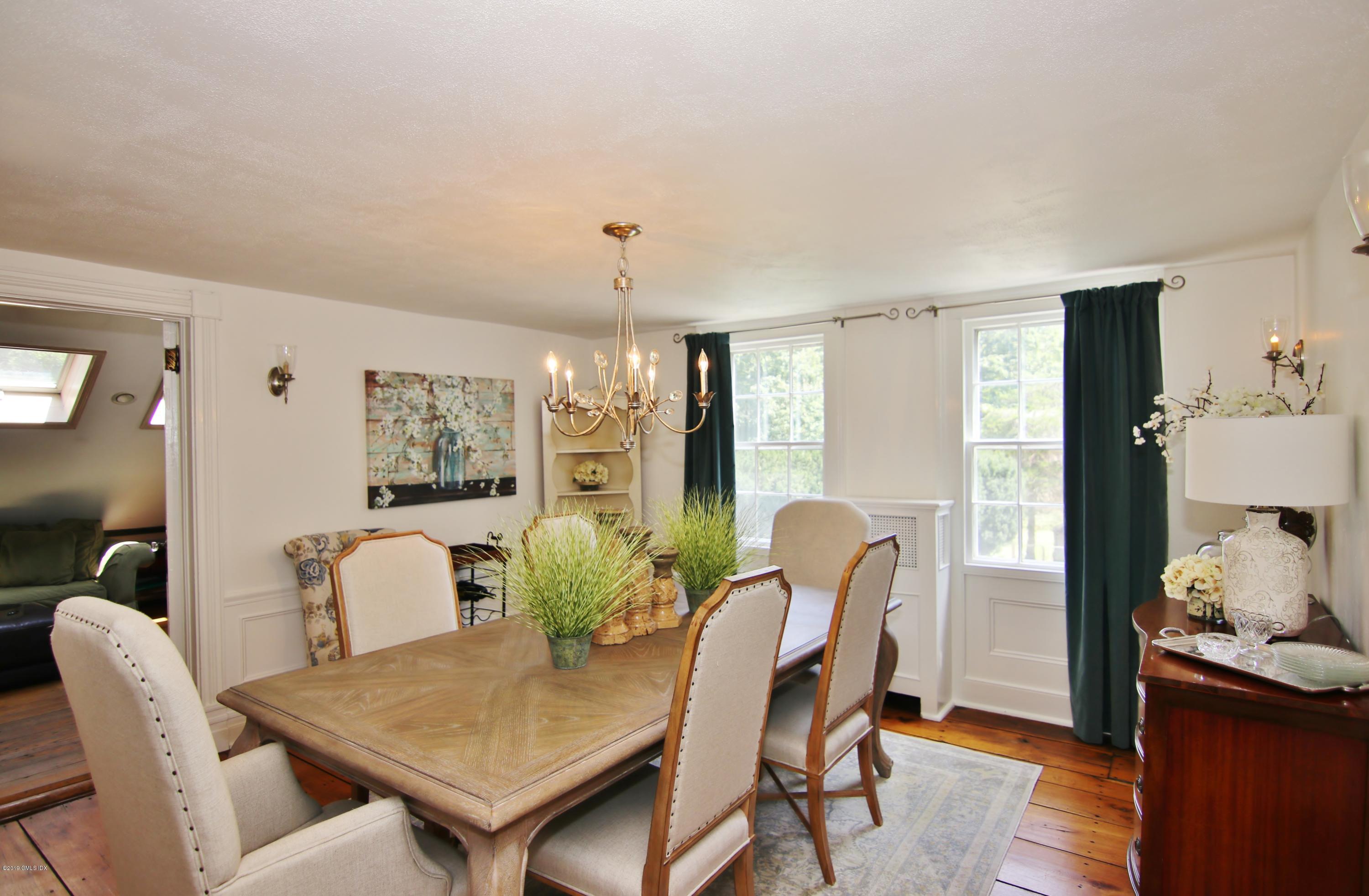 349 Haviland Road Stamford, CT 06903 - Photo 10 of 40 Dining Room