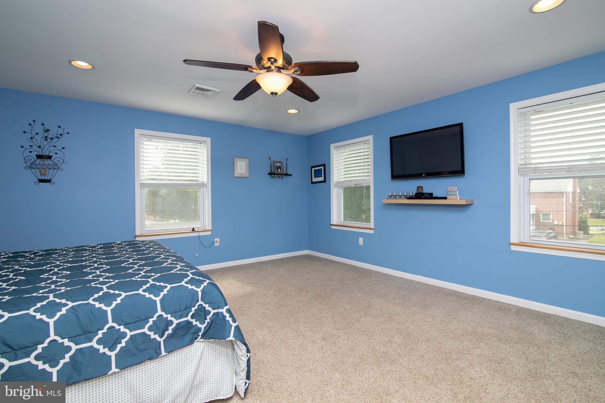 424 Colonial Park Drive Springfield, PA 19064 - Photo 22 of 47 Gallery Image 22