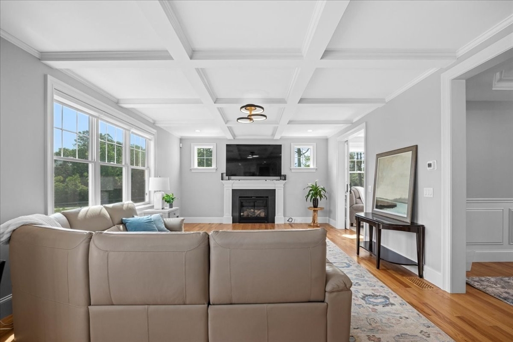 11 Quick Farm Road Westborough, MA 01581 - Photo 3 of 42 Gallery Image 3