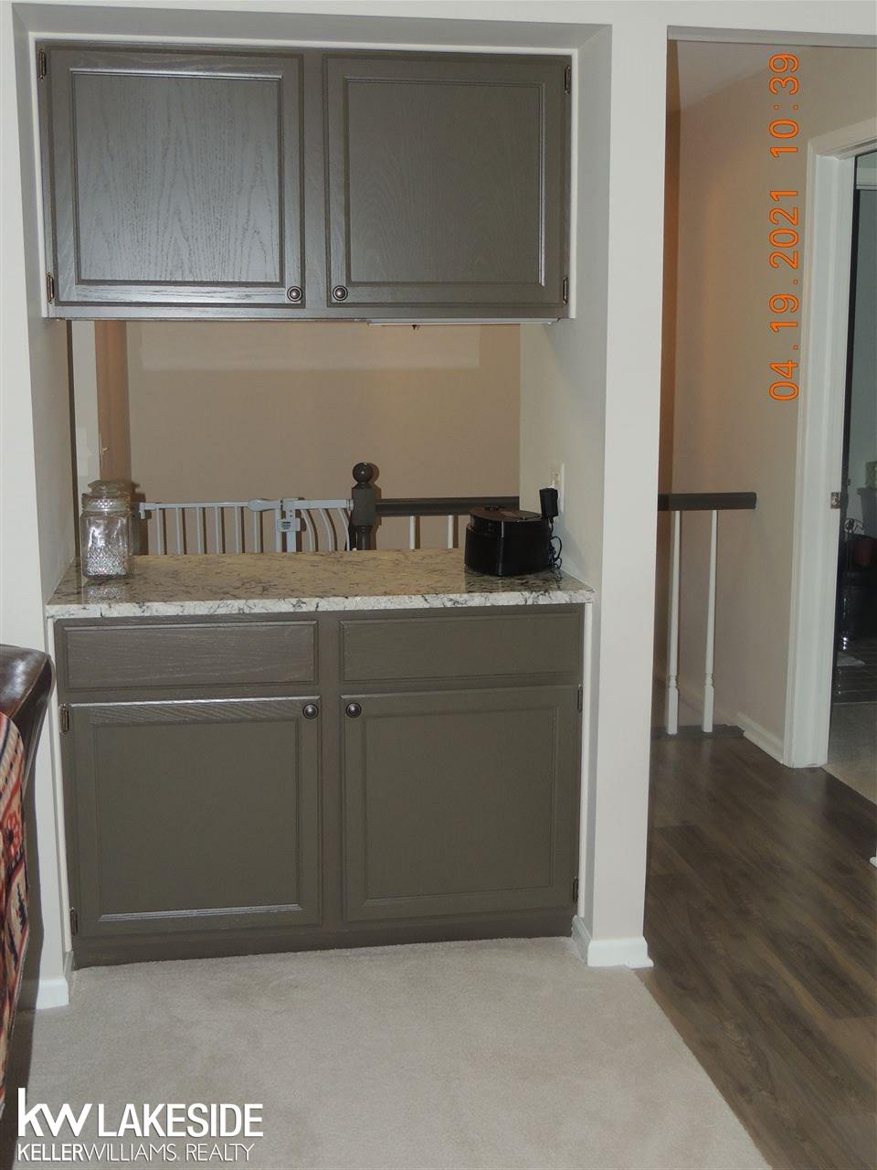 1675 Huntington Park, Unit B Rochester Hills, MI 48309 - Photo 8 of 42
