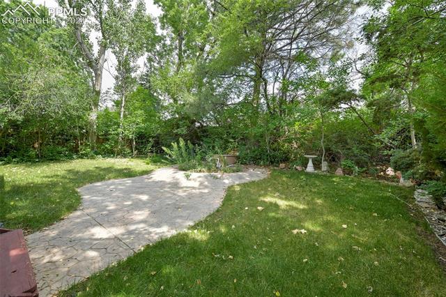 644 Red Cliff Road Colorado Springs, CO 80906 - Photo 35 of 38
