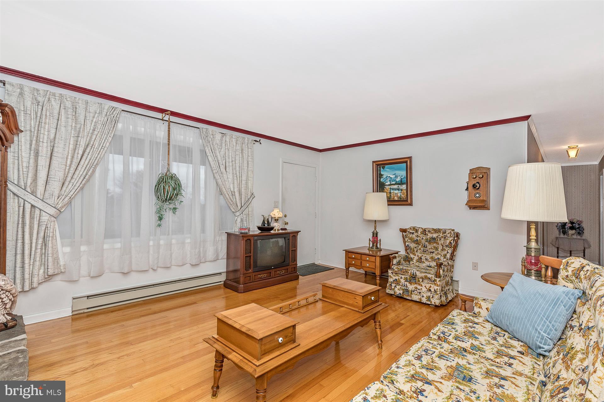 4406 Teen Barnes Road Frederick, MD 21703 - Photo 10 of 30 a living room with furniture and a window