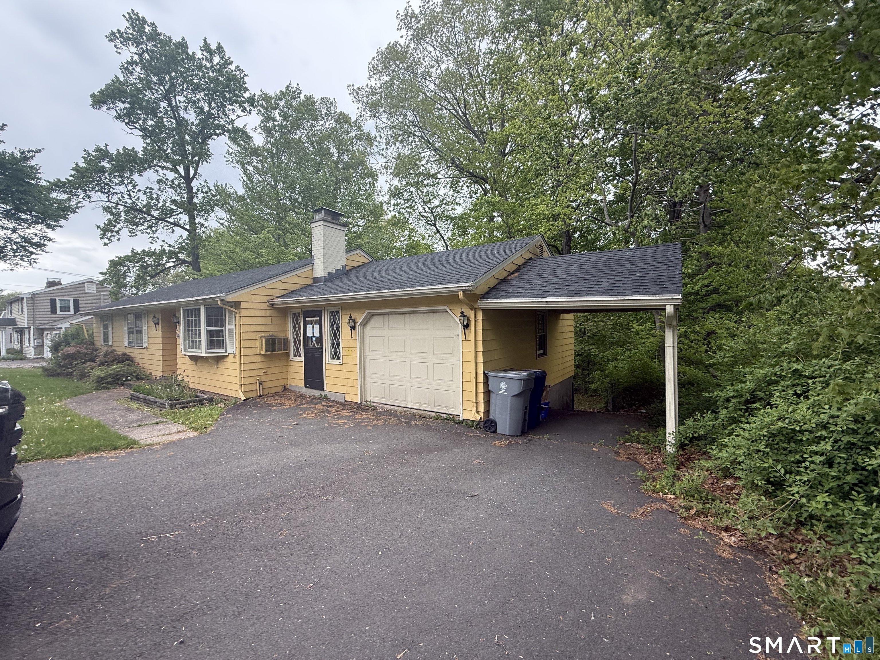 55 Metacomet Road Plainville, CT 06062 - Photo 2 of 21