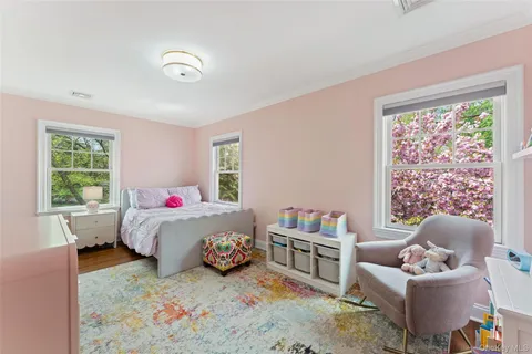 $1,295,000 | 186 Murray Avenue, Larchmont, NY 10538