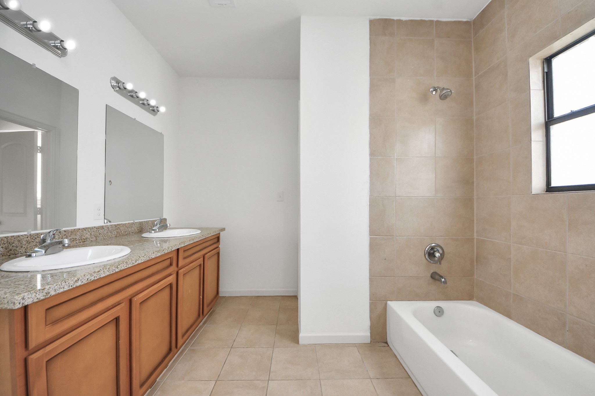 4323 Oak Ridge Drive, Unit B Pasadena, TX 77503 - Photo 12 of 20 Master Bathroom