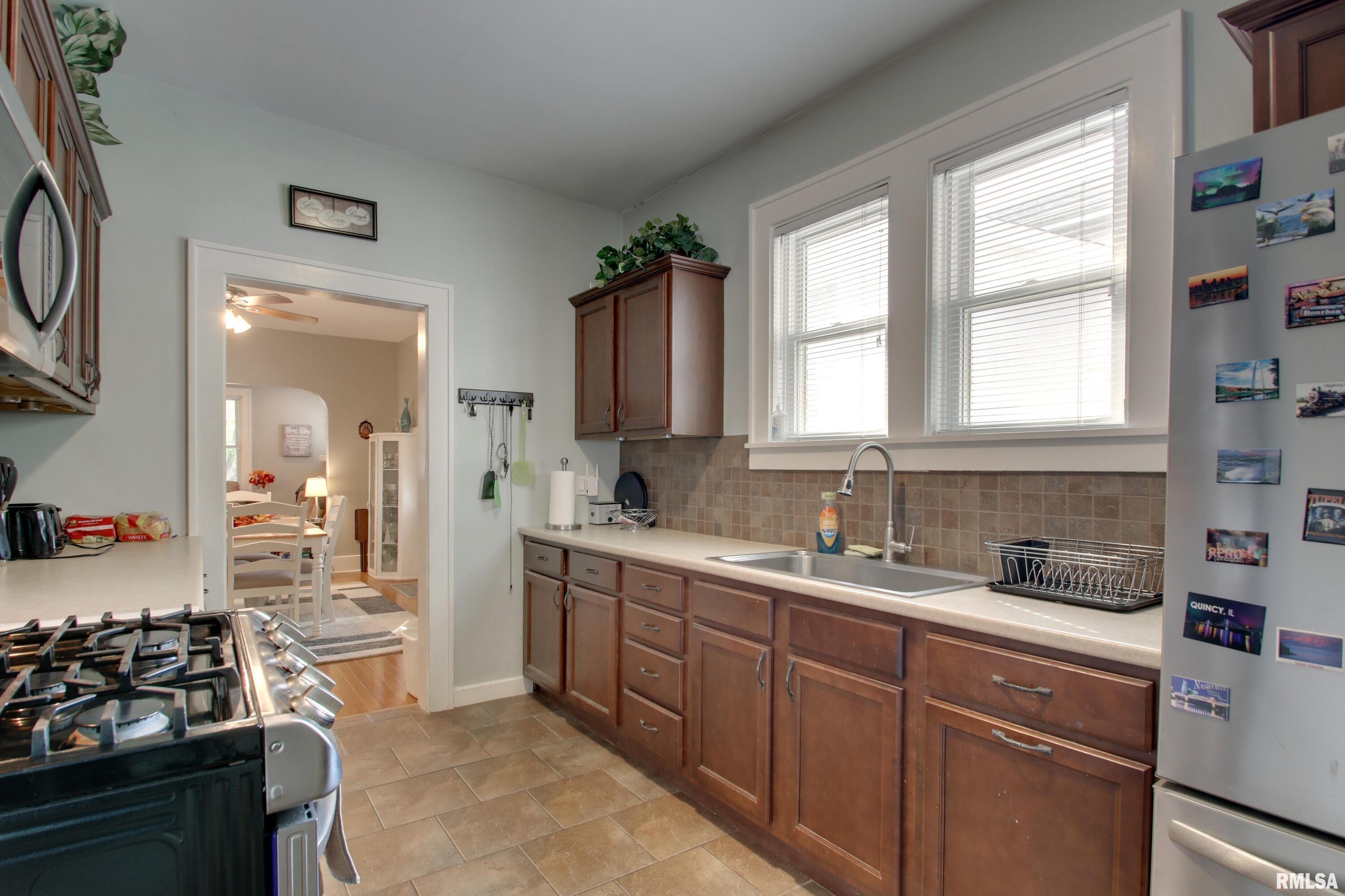 2215 Spring Street Quincy, IL 62301 - Photo 11 of 25