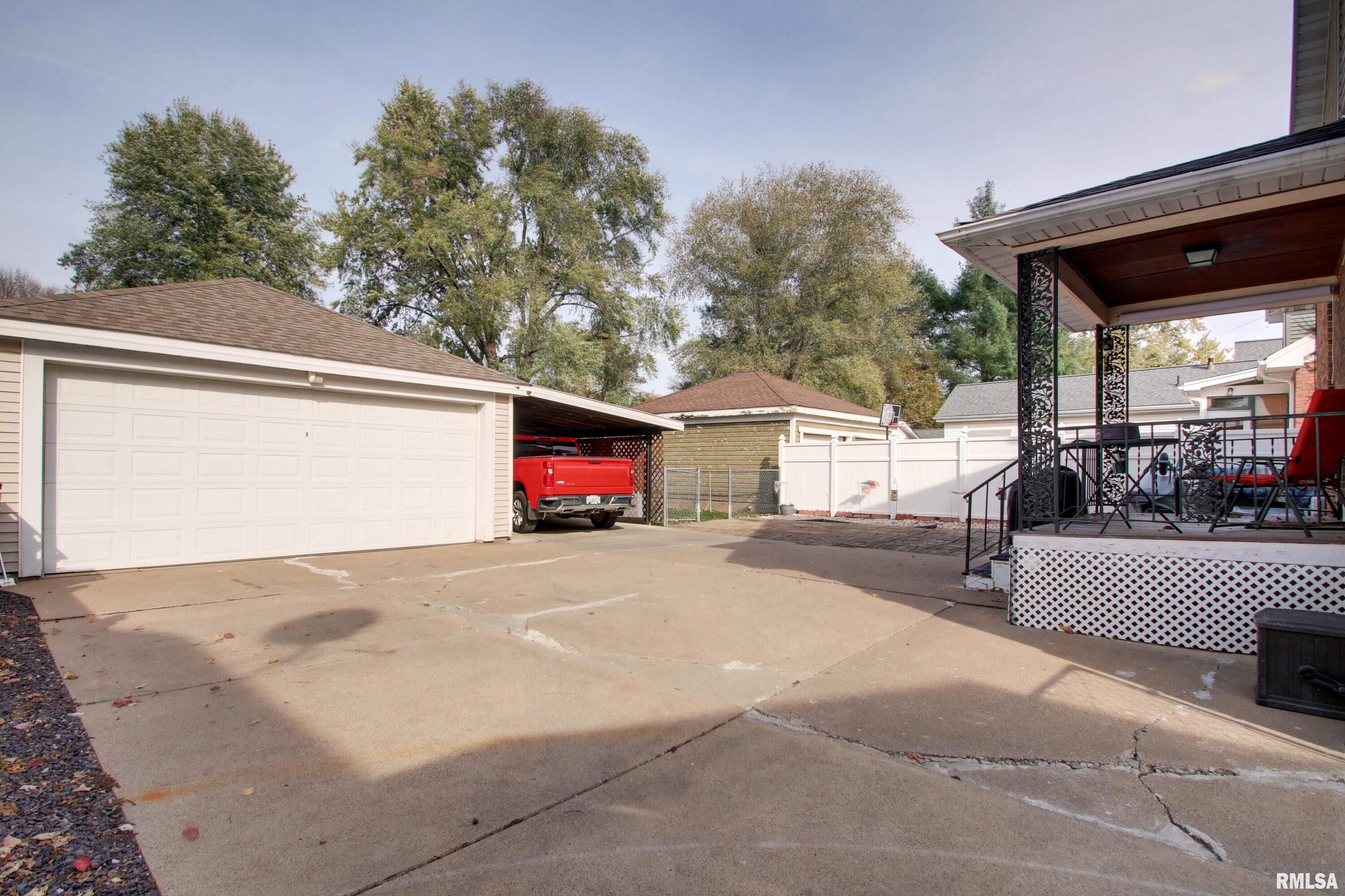 2215 Spring Street Quincy, IL 62301 - Photo 23 of 25