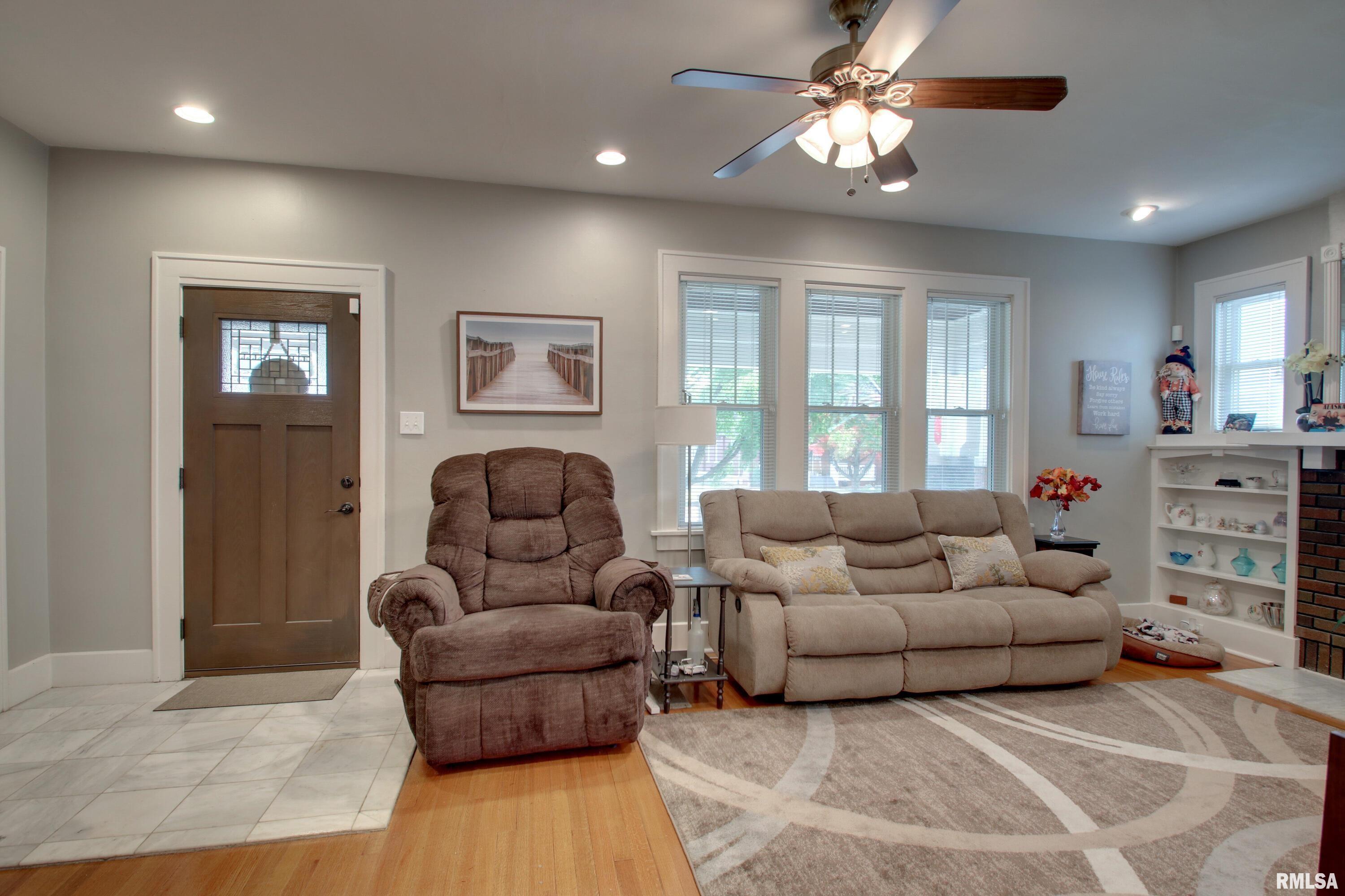 2215 Spring Street Quincy, IL 62301 - Photo 5 of 25