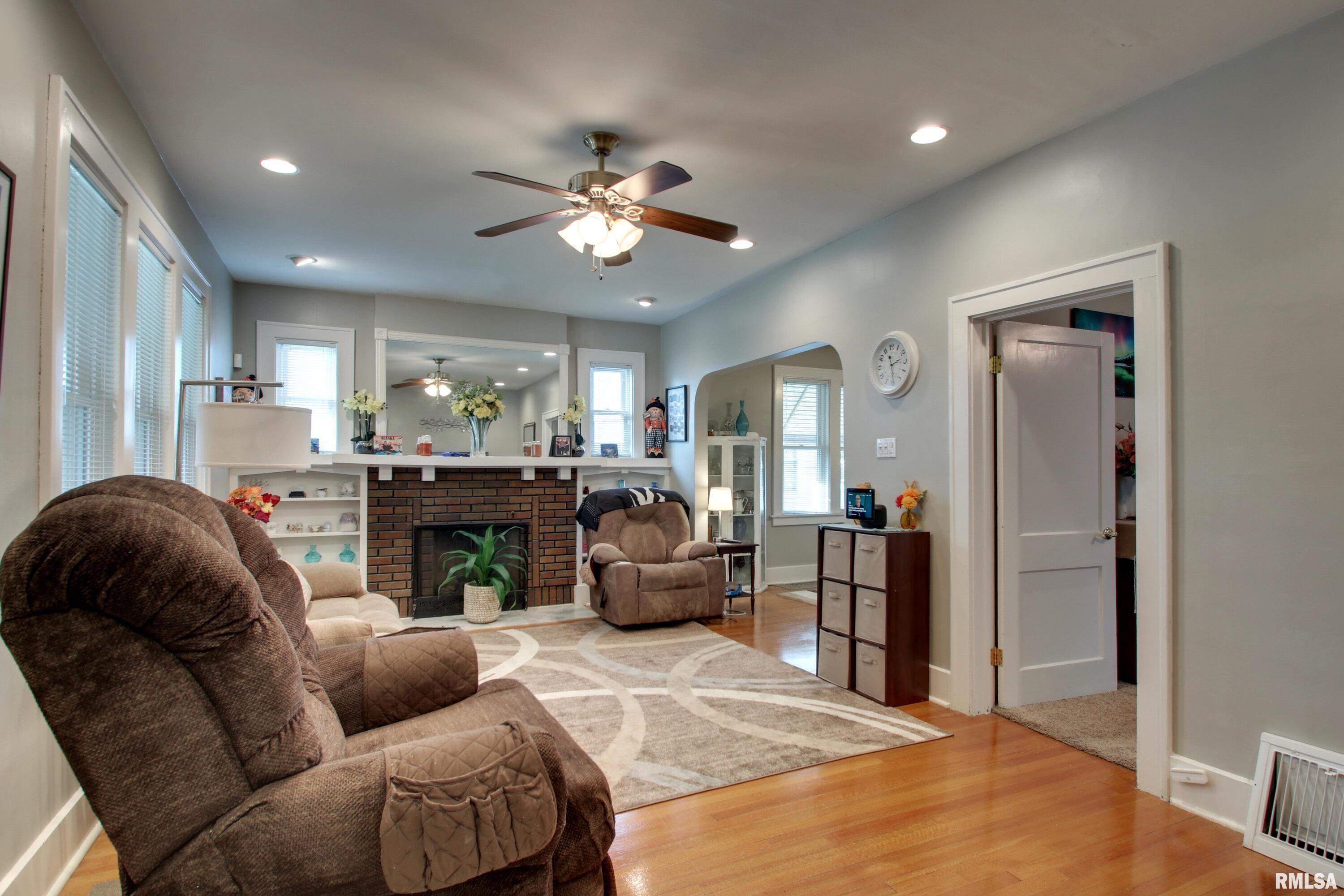 2215 Spring Street Quincy, IL 62301 - Photo 7 of 25