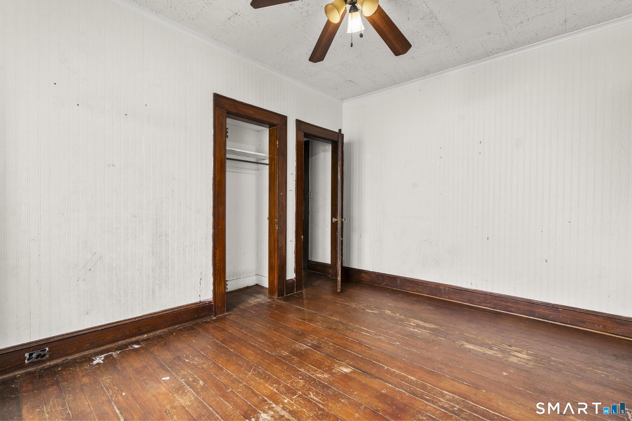 663 White Plains Road Trumbull, CT 06611 - Photo 18 of 32