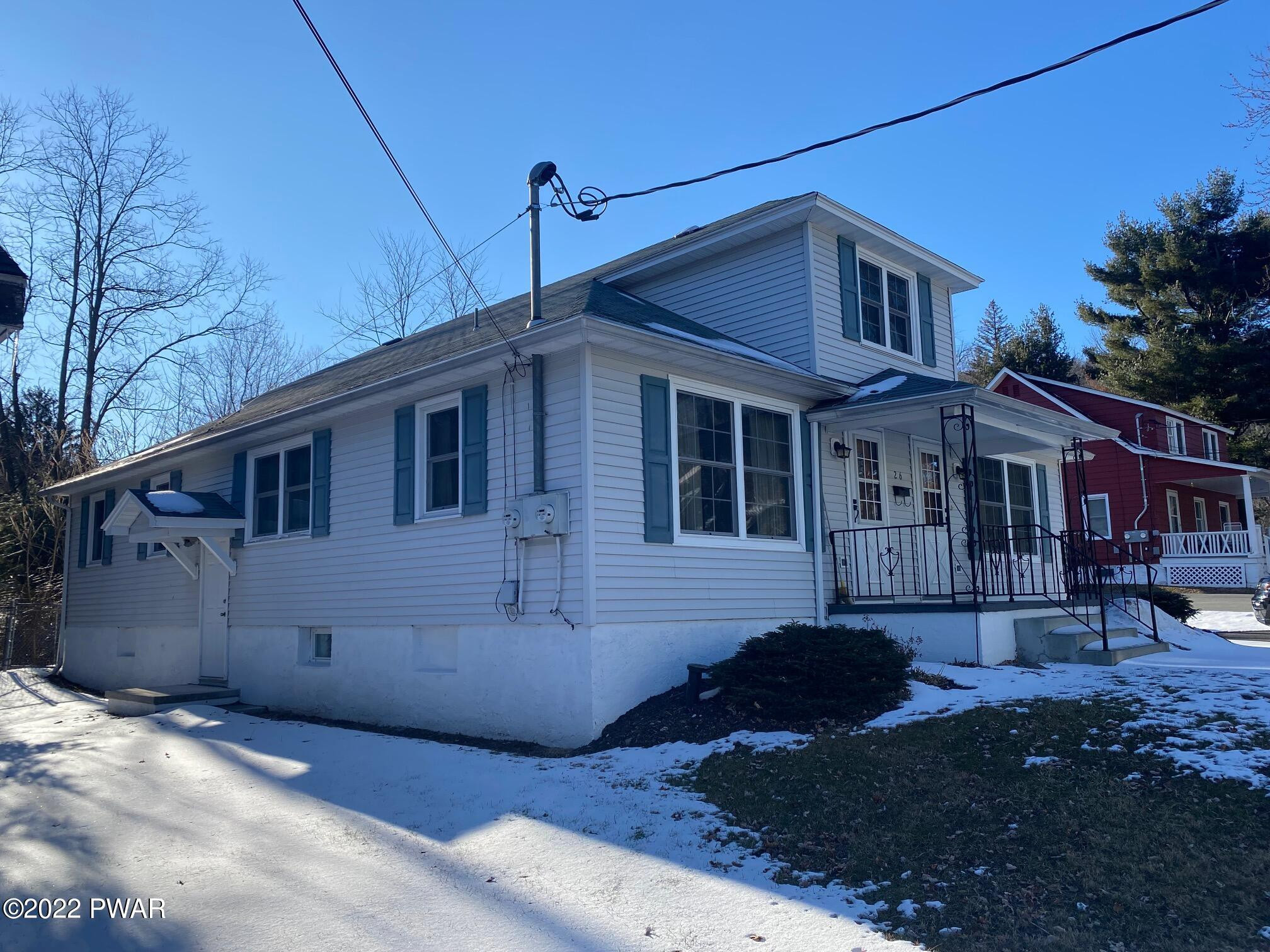 26 Patterson Street Waymart, PA 18472 - Photo 3 of 35
