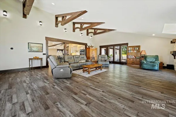 $1,800,000 | 2800 West Idaho Boulevard, Emmett, ID 83617