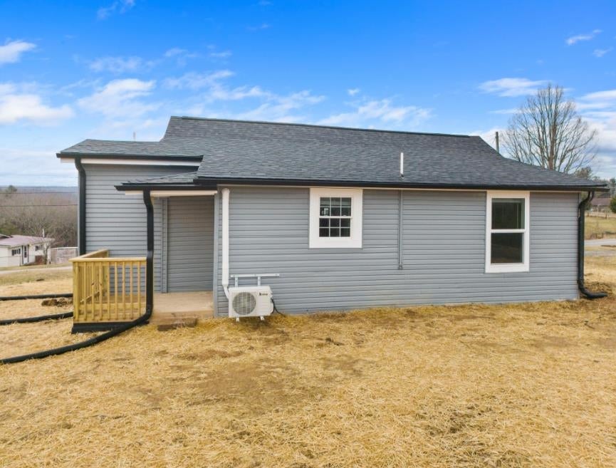 2895 Mt Olivet Road Pulaski, VA 24301 - Photo 6 of 37 Gallery Image 6