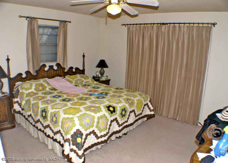 205 Appaloosa Road Amarillo, TX 79108 - Photo 2 of 25 master bedroom