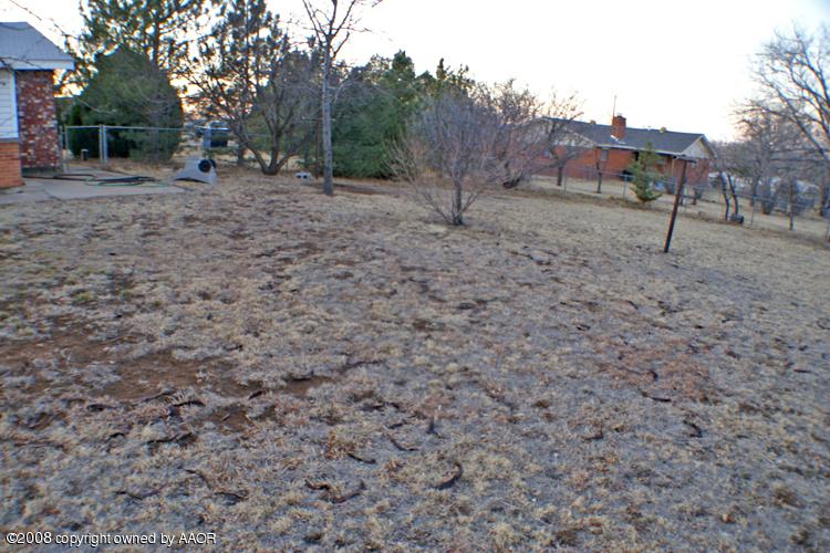 205 Appaloosa Road Amarillo, TX 79108 - Photo 13 of 25 back yard